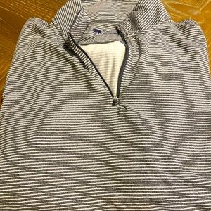 Men’s XL Onward Reserve pullover